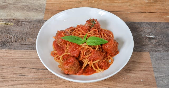 Spaghetti con Polpette.